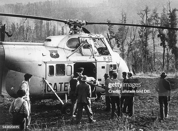 Helicopter for the transport of ill patients, in the South of Puerto Montt Vintage property of ullstein bild