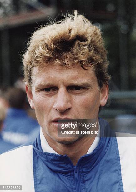Der Hockeyspieler Stefan Blöcher. Aufgenommen Februar 1990.