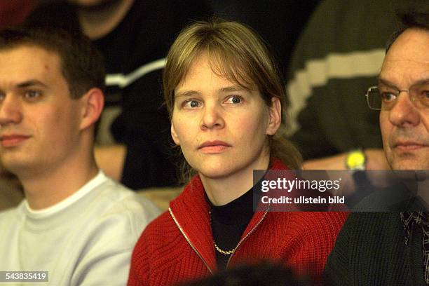 Die ehemalige Skiläuferin Katja Seizinger als Zuschauerin beim Handballspiel Willstätt-Schutterwald gegen Tusem Essen. .