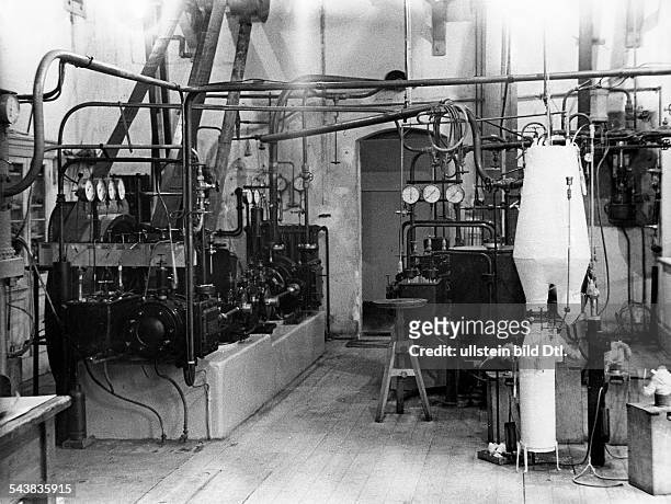 Instrument for liquefaction of Helium at laboratorium of University Leiden, Netherlands- 1933- Photographer: Erich SalomonVintage property of...