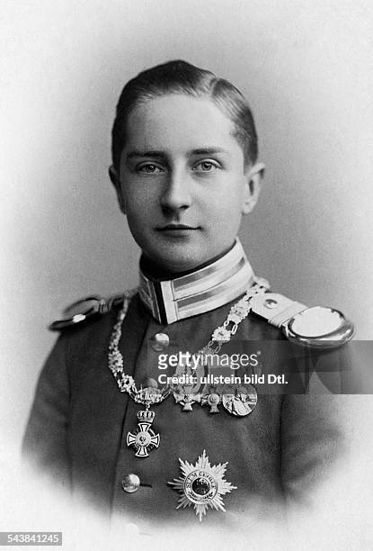August Wilhelm, Prince of Prussia*29.01.1887-+- son of the last German Emperior - Photographer: Schaarwächter- 1905Vintage property of ullstein bild