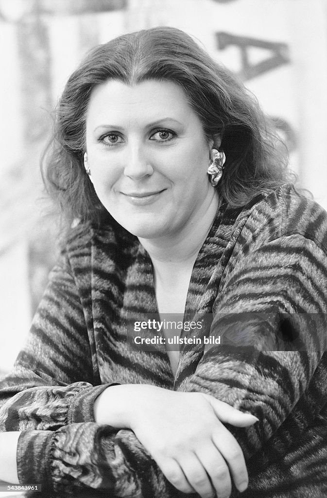 Plech, Linda / Sängerin