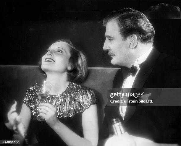 Bergner, Elisabeth - Actress, Austria *22.08.1897-+nee: Elisabeth Ettl- as Gaby and actor Rudolf Forster as Michael Marsden in the movie 'Der...