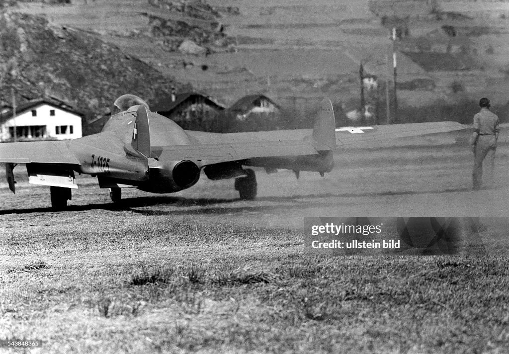 Vampire Engine The de Havilland DH.100 Vampires, the British jet-engine... News Photo ...