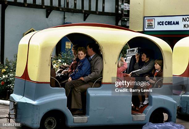 Thousands of arrivals for the Saturday turnaround in Butlins holiday camp, Skegness. Butlins Skegness is a holiday camp located in Ingoldmells near...