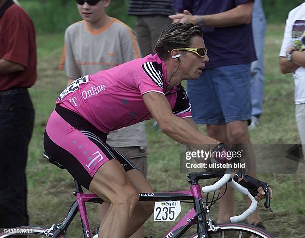 Daniel Hundo 637 Daniel Hondo Stock Photos, High-Res Pictures, and Images - Getty Images