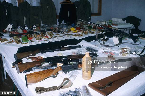 Weapons belonging to the FLNC were found in a grave at the L'Ile-Rousse cemetery. | Location: L-Ile-Rousse, Corsica, France.