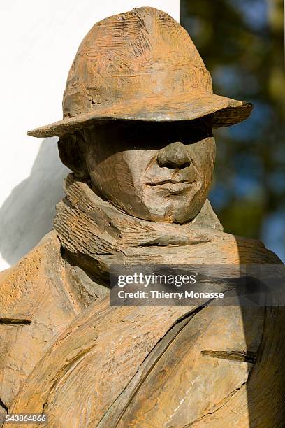 Caluire-et-Cuire, Rhône, France, July 6, 2014. -- Sculpture of Jean MOULIN in front of the house where he was arrested by the Gestapo on June 21,...