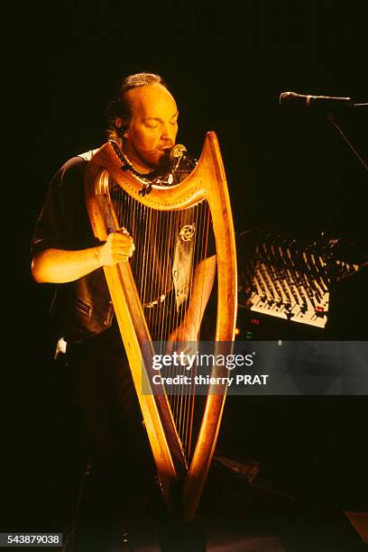 French singer Alan Stivell in concert in Paris at the "Casino de Paris".