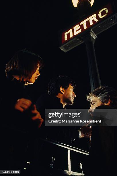 French actors Francis Huster, Sophie Marceau and her husband, Polish director, screenwriter and writer Andrzej Zulawski on the set of Zulawski's film...