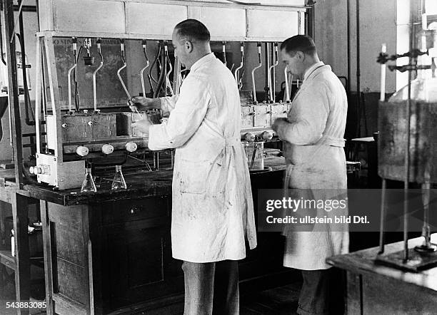 German Processing Lab 105 Duchy Of Baden Stock Photos, High-Res Pictures, and Images - Getty ...