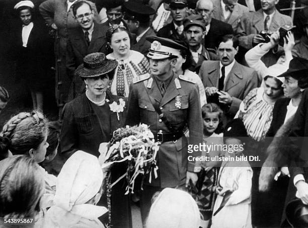 Romania, Michael I. - Crown Prince and King of the Romanians*- Michael I with his mother Princess Helen of Greece and Denmark - undated-...