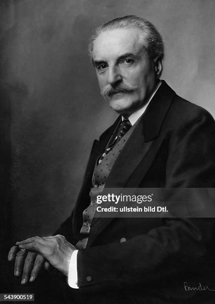 41 Willy Hess Stock Photos, HighRes Pictures, and Images Getty Images