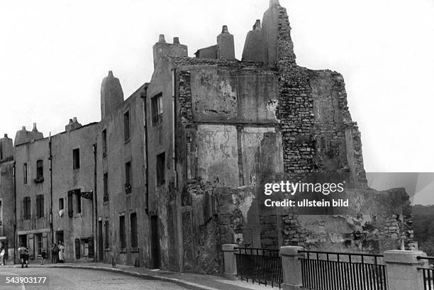 Germany Alsace-Lorraine imperial territory Metz 2.WW, france, german occupation : View on the bombed district - 1940- Photographer: Erich Engel-...