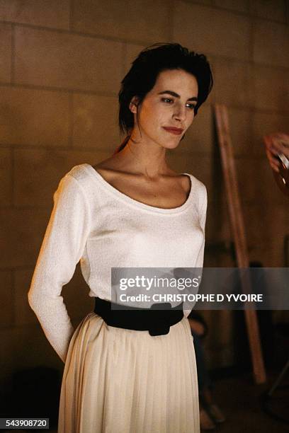 Portugese-born Belgian actress Lio on the set of the film Chambre a Part , directed by Jacky Cukier.