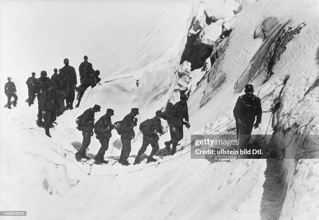 WW II Russia: 1st Mountain Division