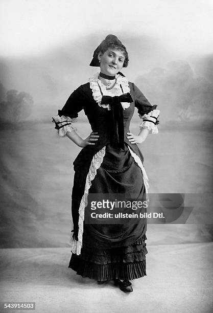 Actress Miss Glasel in 'Das vierte Gebot' - Photographer: Atelier Rembrandt - about 1912 Vintage property of ullstein bild