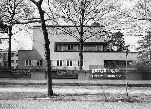 'Haus Sternefeld' an der Heerstrasse 107,eine Villa des Architekten ErichMendelsohn- 1988