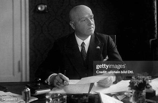 17 Theodor Duesterberg Stock Photos, HighRes Pictures, and Images