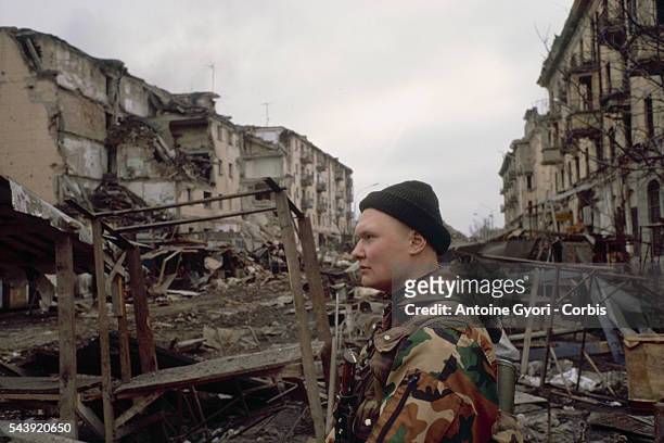 Chechen civilians sometimes risk returning to the city to retrieve their belongings.