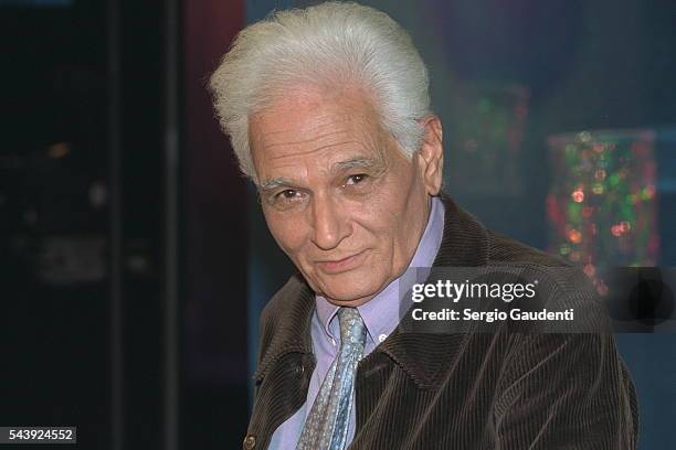 Derrida Computer 105 Derrida Stock Photos, High-Res Pictures, and Images - Getty Images