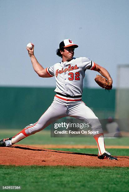 Steve Rash Pitcher 138 Steve Stone” Baseball Stock Photos, High-Res Pictures, and Images ...