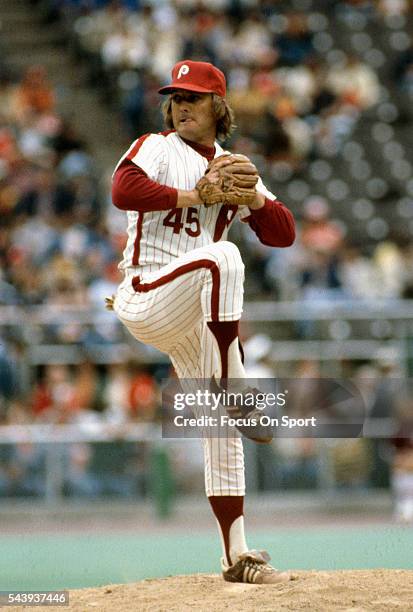 Tug McGraw of the Philadelphia Phillies pitches during an Major League Baseball game circa 1980 at Veterans Stadium in Philadelphia, Pennsylvania....