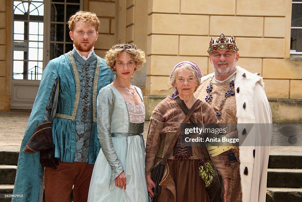 'Das singende, klingende Baeumchen' Movie Photo Call