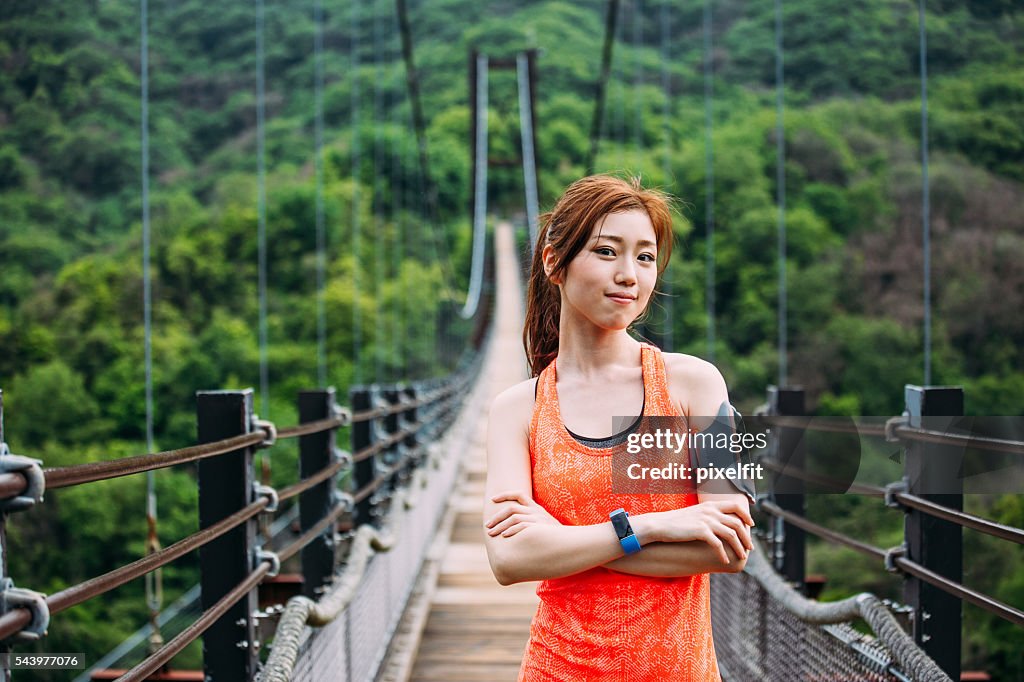 若い女性のスポーツの山