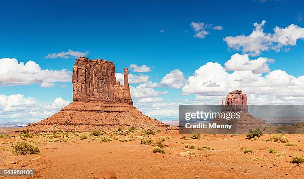 west fäustlingen und merrickbutte monument valley arizona - monument valley stock-fotos und bilder