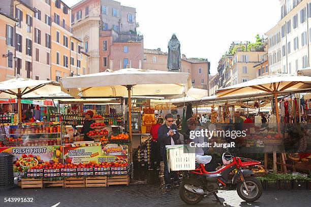 campo de fiori market in rome italy - campo de fiori stock pictures, royalty-free photos & images