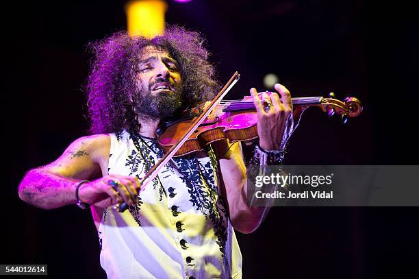 Ara Malikian performs on stage during Festival Jardins del Palau de Pedralbes at Jardins Palau de Pedralbes on June 30, 2016 in Barcelona, Spain.