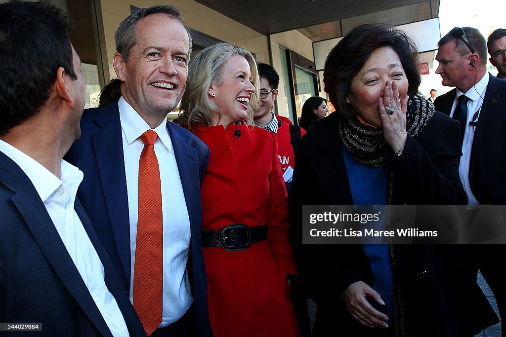 Bill Shorten Campaigns On Election Day Eve