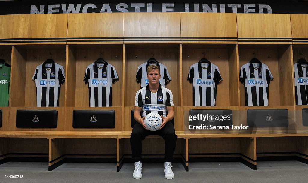 Newcastle United Unveil New Signing Matt Ritchie