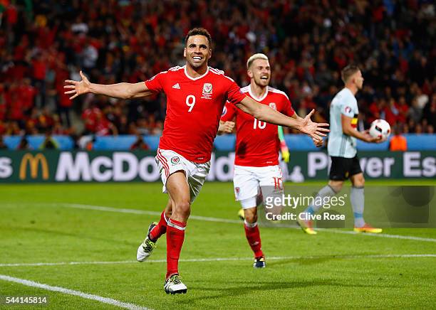 Hal Robson-Kanu of Wales celebrates scoring his team's second goal during the UEFA EURO 2016 quarter final match between Wales and Belgium at Stade...