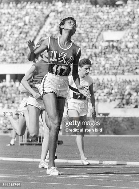 Wilma Rudolph*23.06..1994+Track and field athlete / USAWilma Rudolph competing at the 1960 Summer Olympics in Rome