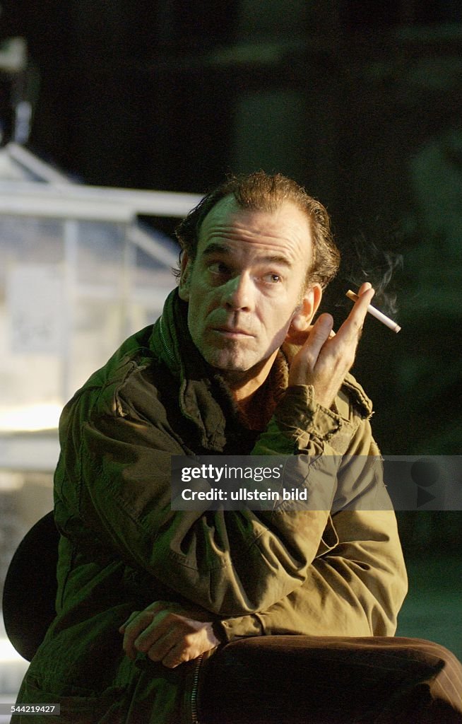 Wuttke Martin Wuttke, Schauspieler- bei Proben zu Solaris nach Stanislaw ...