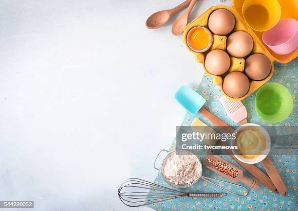 light blue pastel colour bakery text space image. - food flatlay stock-fotos und bilder