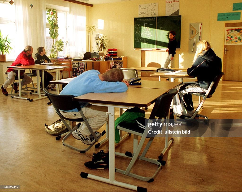 Reintegrationsprojekt für Schulverweigerer in der Jean-Piaget-Oberschule in Berlin - Hellersdorf