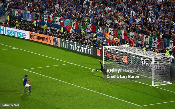 Graziano Pelle of Italy misses at the penalty shootout during the UEFA EURO 2016 quarter final match between Germany and Italy at Stade Matmut...