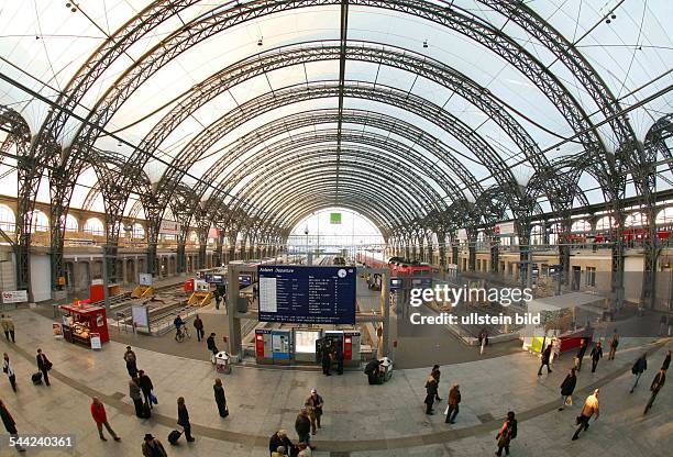 49 Dresden Hauptbahnhof Railway Station Stock Photos High Res Pictures 49-dresden-hauptbahnhof-railway-station-stock-photos-high-res-pictures