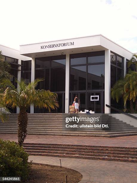 Republic of South Africa - Stellenbosch: university / 'Konservatorium' building