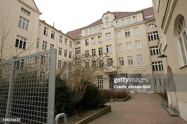 Deutschland, Berlin - Neukölln, Schulgebäude der Hauptschule Rütli-Oberschule