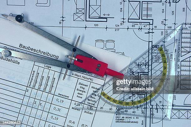 Symbol Bauantrag, Eigenheimbau, Bauplan und Baubeschreibung mit Zirkel und Geodreieck