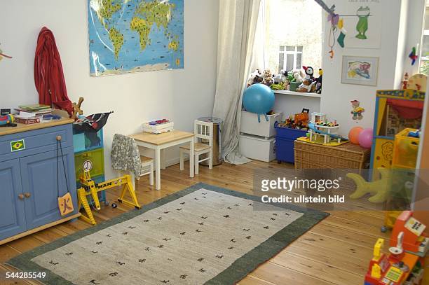 Deutschland - Blick in ein aufgeräumtes Kinderzimmer