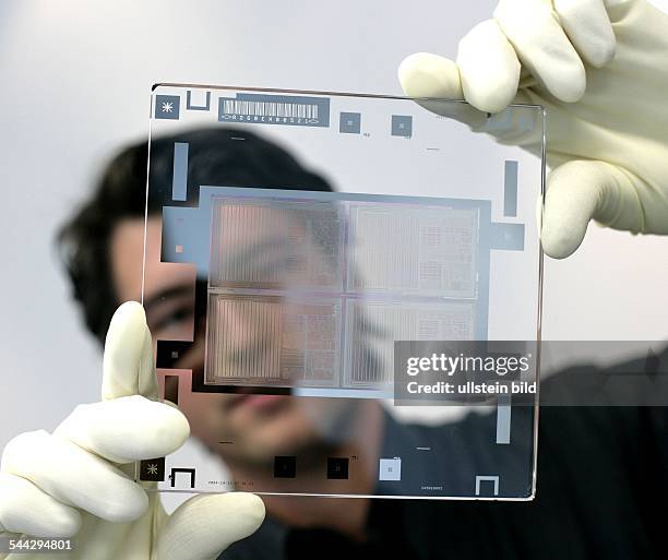 32 Amd Saxony Manufacturing Dresden Stock Photos, HighRes Pictures