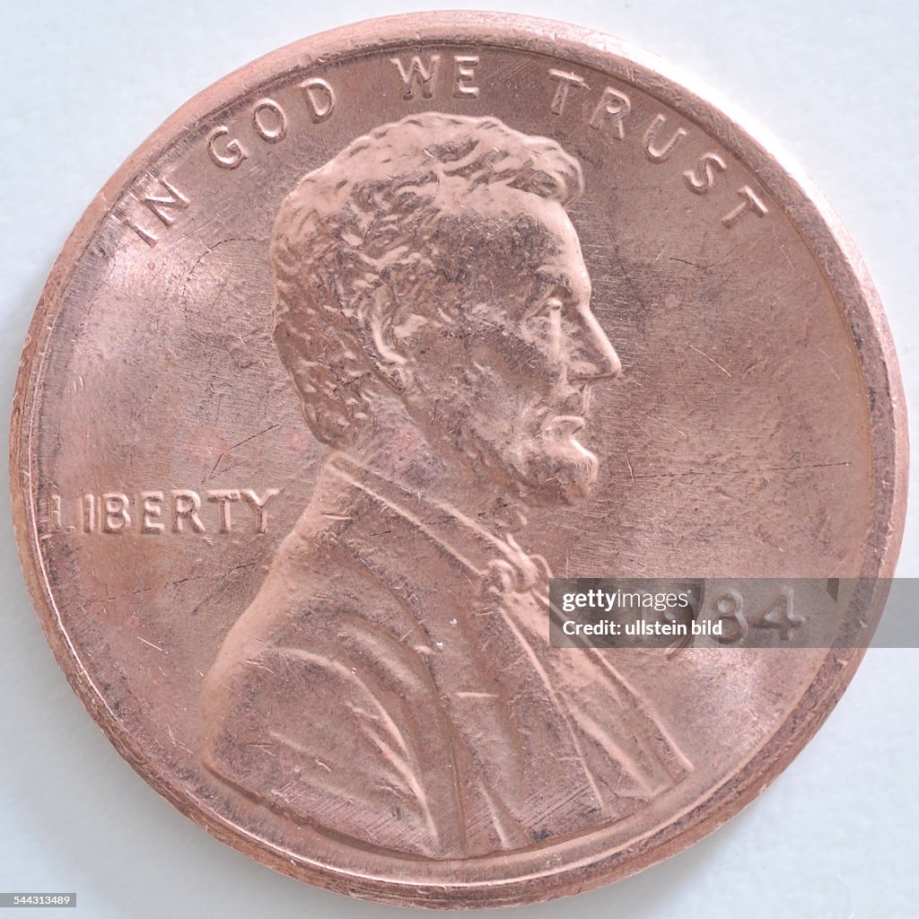 USA - : 1 Cent coin from 1984 with portraet of Abraham Lincoln