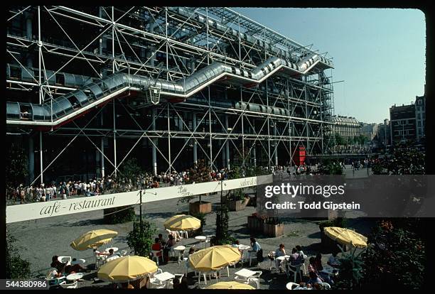 Cafe sits in a courtyard near the Centre Nacional d'Art et de Culture Georges-Pompidou.