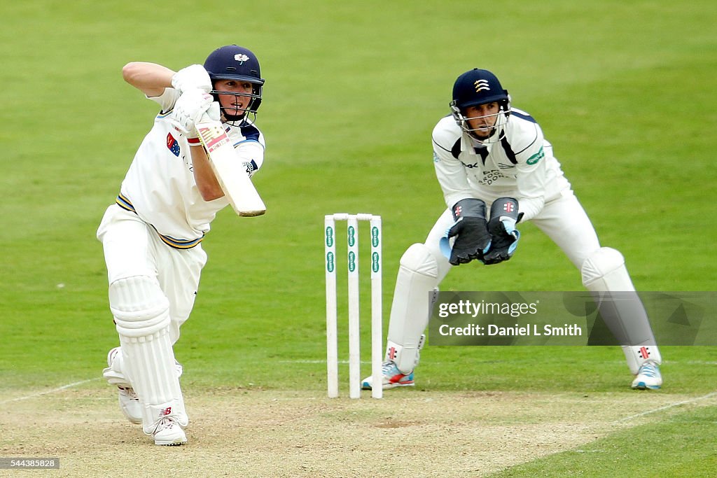 Yorkshire v Middlesex: Specsavers County Championship - Division One