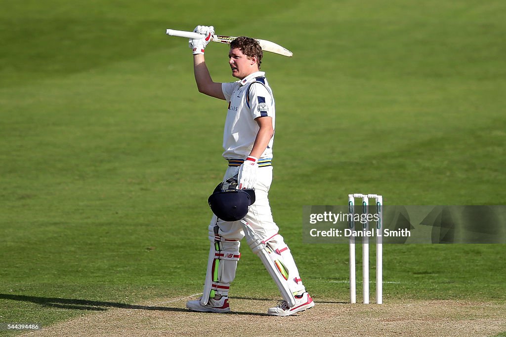 Yorkshire v Middlesex: Specsavers County Championship - Division One